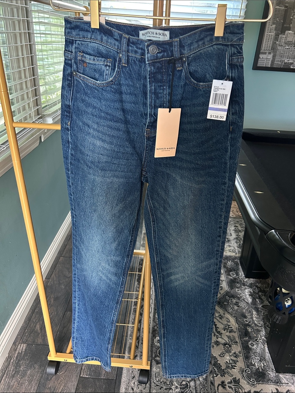 Scotch & Soda Slim women’s Jeans in Worn Blue Denim. NWT. $138 retail.